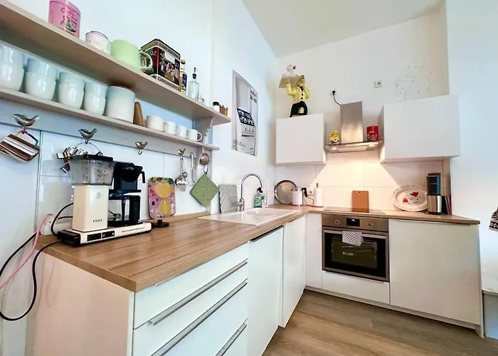 Stylish Quiet Oasis Near Station Cologne