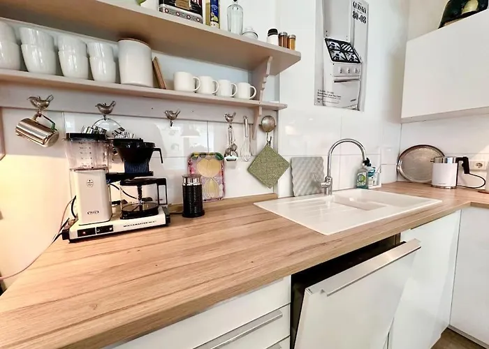 Stylish Quiet Oasis Near Station Cologne