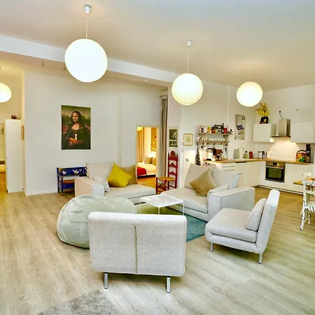 Apartment Ruhige City-oase Am Hauptbahnhof Cologne